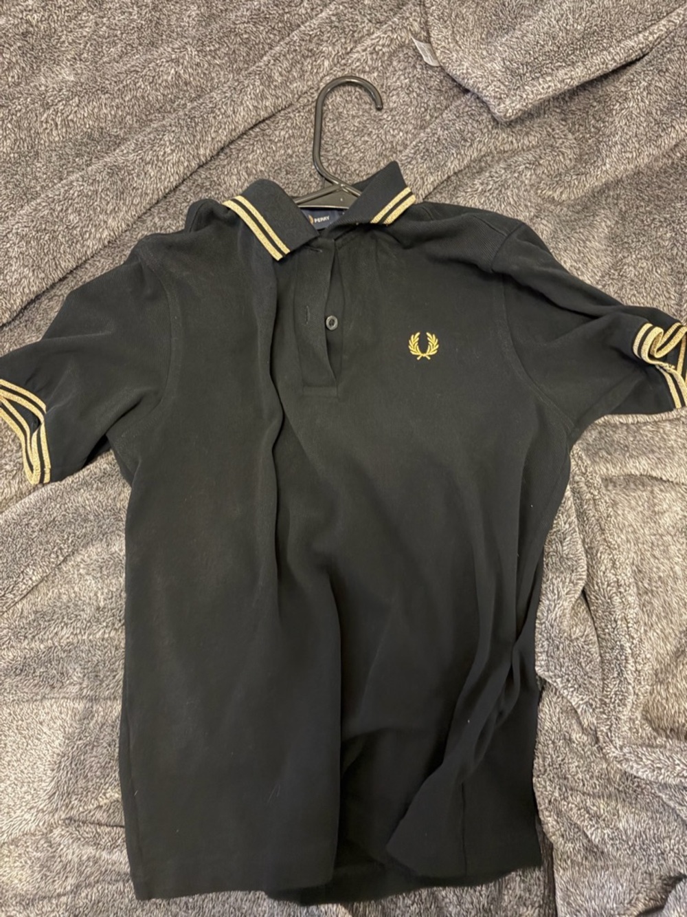 Fred Perry Black Polo with Gold collar size UK 6 USA 2 - Picture 3 of 3